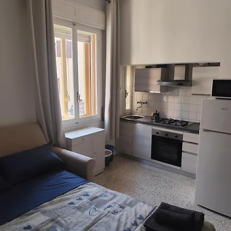 House Near Station - Bolognina - Erbosa * 볼로냐